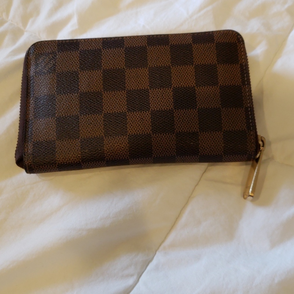 Lv zypppy wallet